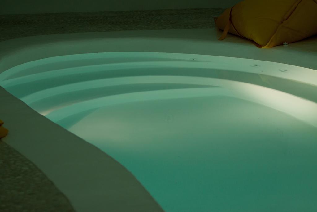 Kapetan Tasos Suites Pollonia Luaran gambar